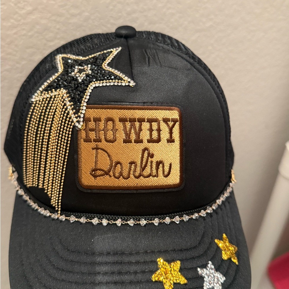 Howdy Darlin  Women’s Trucker Hat Western Cowgirl  Sparkle Bachelorette vacation